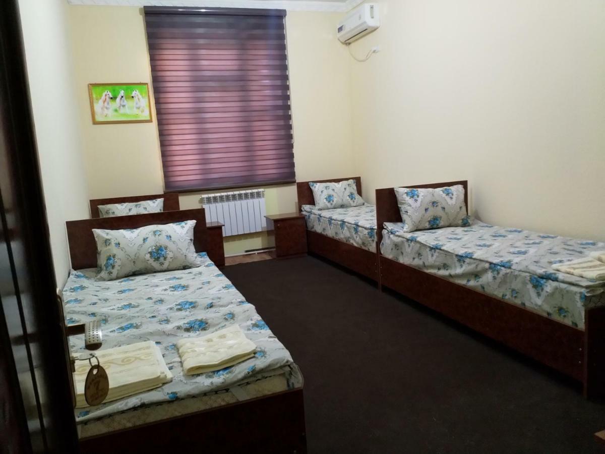 Hostel Mukarram Bukhara Esterno foto