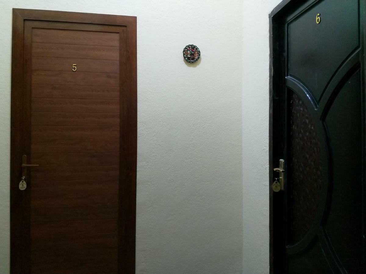 Hostel Mukarram Bukhara Esterno foto