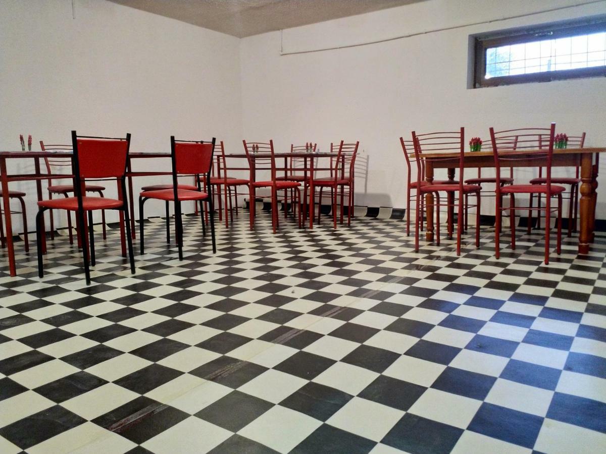 Hostel Mukarram Bukhara Esterno foto