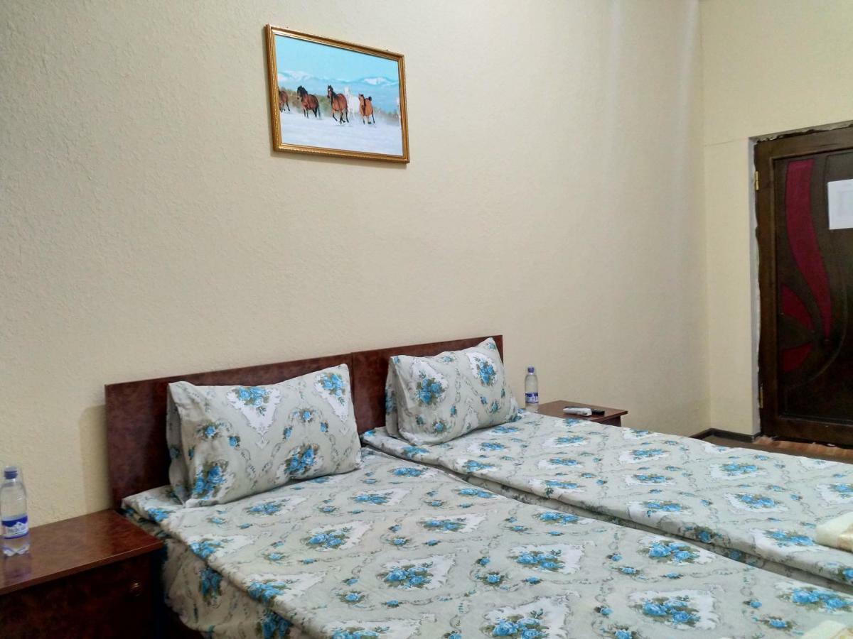 Hostel Mukarram Bukhara Esterno foto