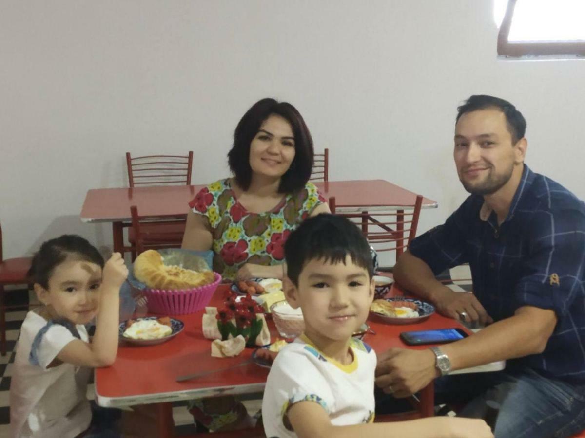 Hostel Mukarram Bukhara Esterno foto